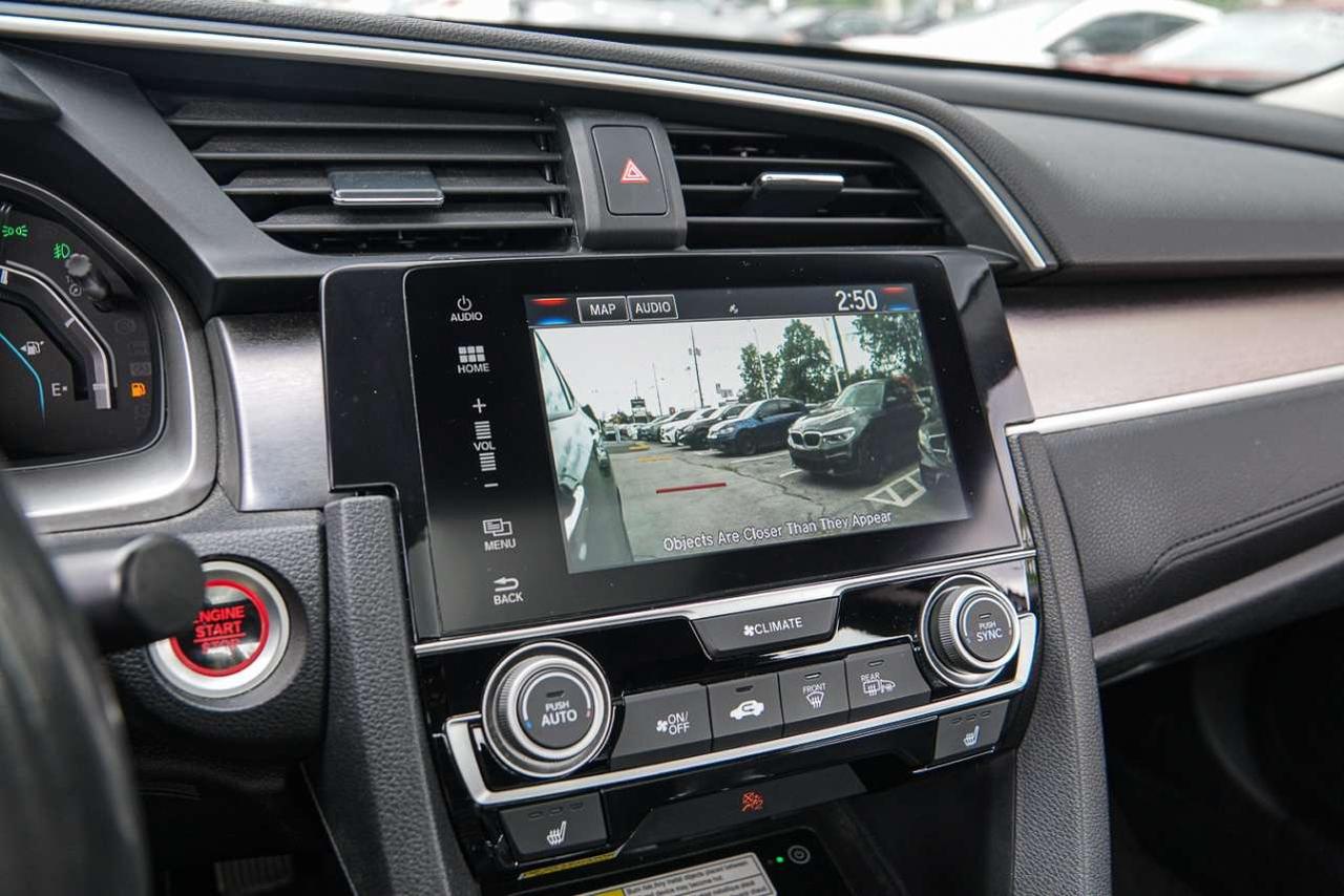 2017 Honda Civic 4dr CVT Touring Photo