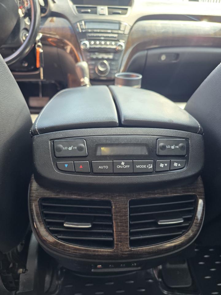 2011 Acura MDX ADVANCE Photo