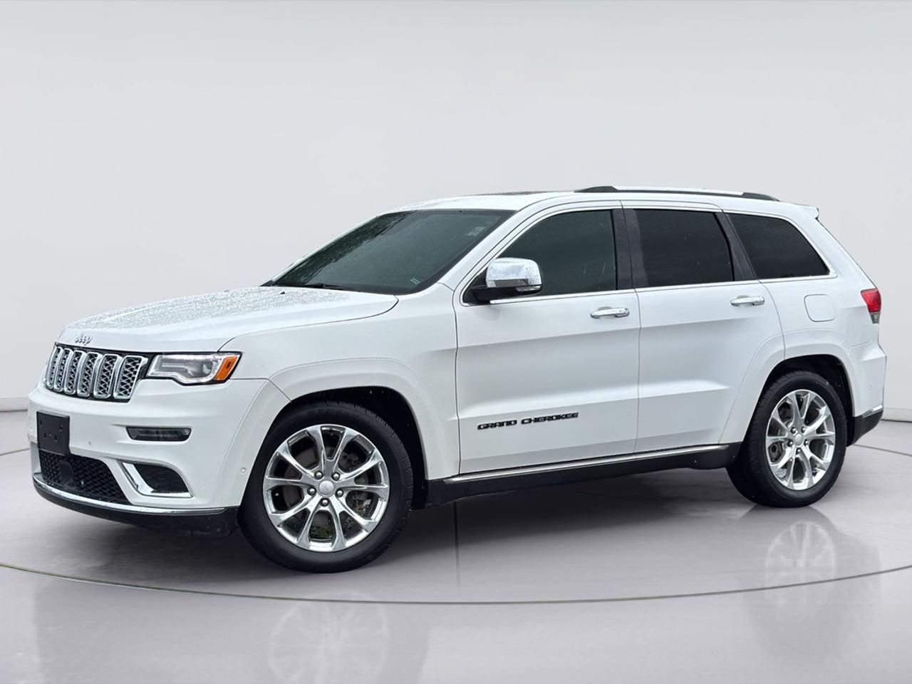 2021 Jeep Grand Cherokee 5.7L V8 Hemi, Leather, Heated & Cooled Seats Photo