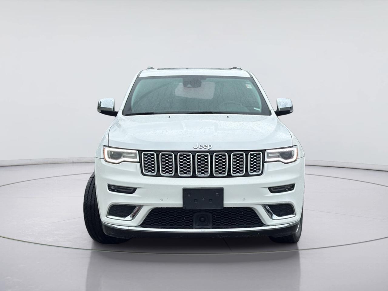2021 Jeep Grand Cherokee 5.7L V8 Hemi, Leather, Heated & Cooled Seats Photo