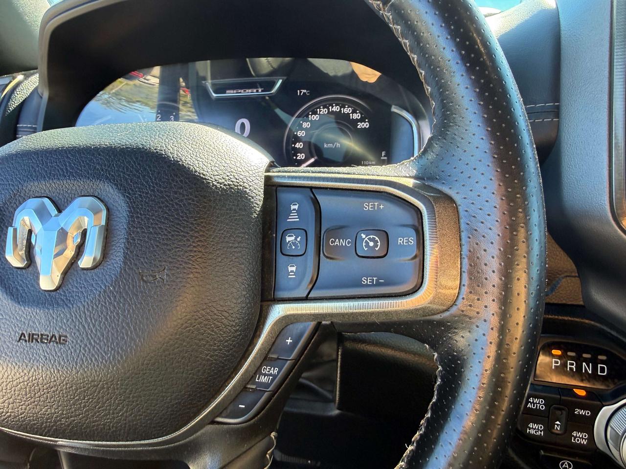 2023 RAM 1500 Sport - tow pkg - pano sunroof Photo