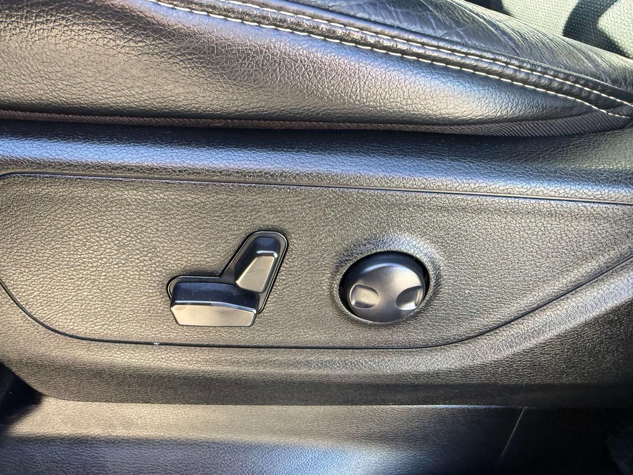 2023 RAM 1500 Sport - tow pkg - pano sunroof Photo