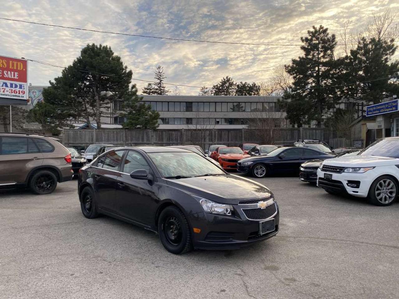 2014 Chevrolet Cruze 4dr Sdn 1LT Photo