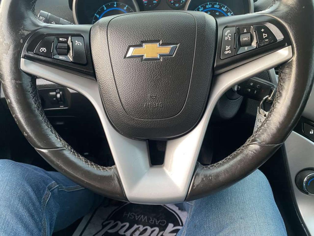 2014 Chevrolet Cruze 4dr Sdn 1LT Photo
