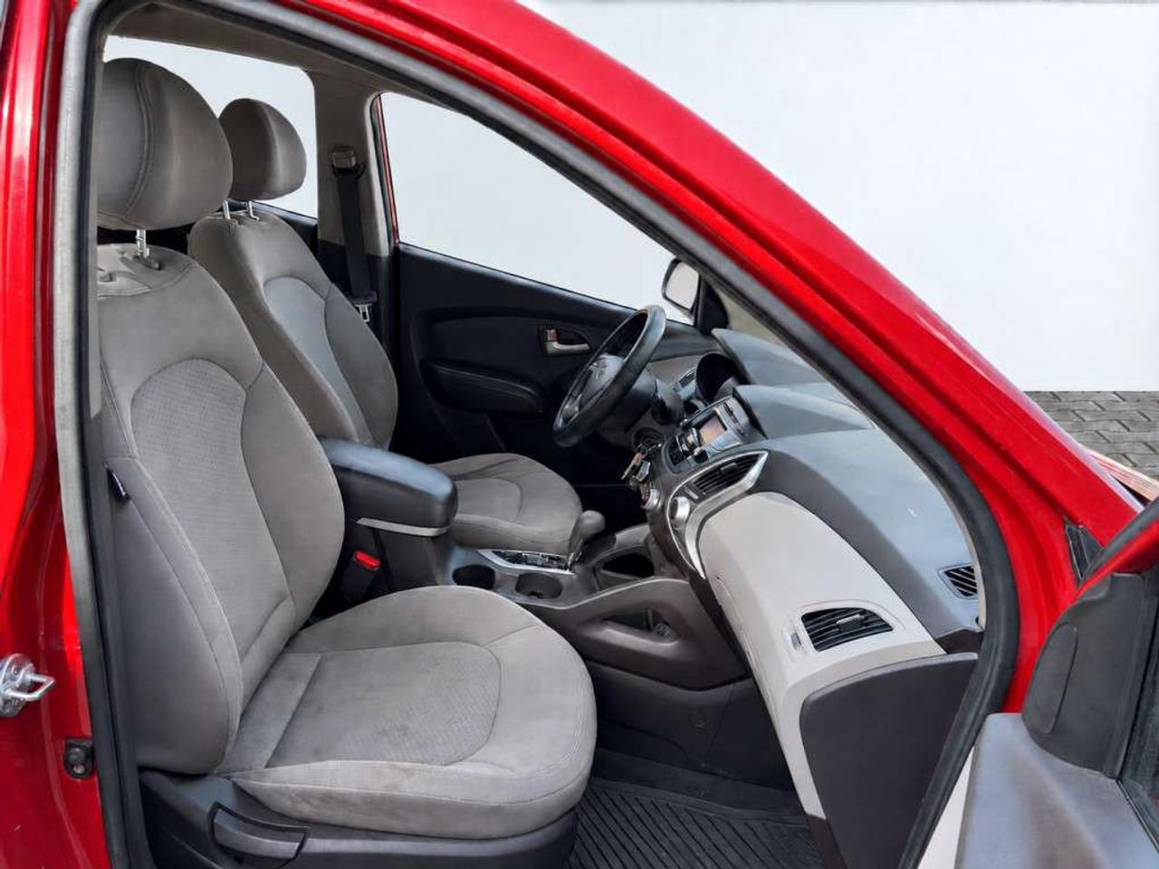 2013 Hyundai Tucson GL AWD   Well maintained   Service records Photo