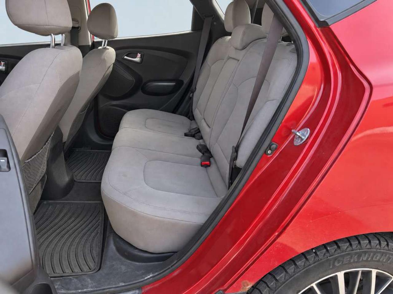 2013 Hyundai Tucson GL AWD   Well maintained   Service records Photo