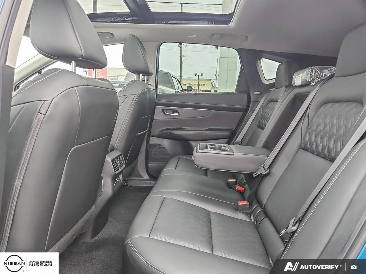 2027 Nissan Murano Platinum AWD Photo