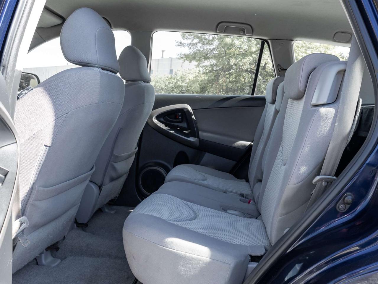 2007 Toyota RAV4 4WD V6 Base Photo