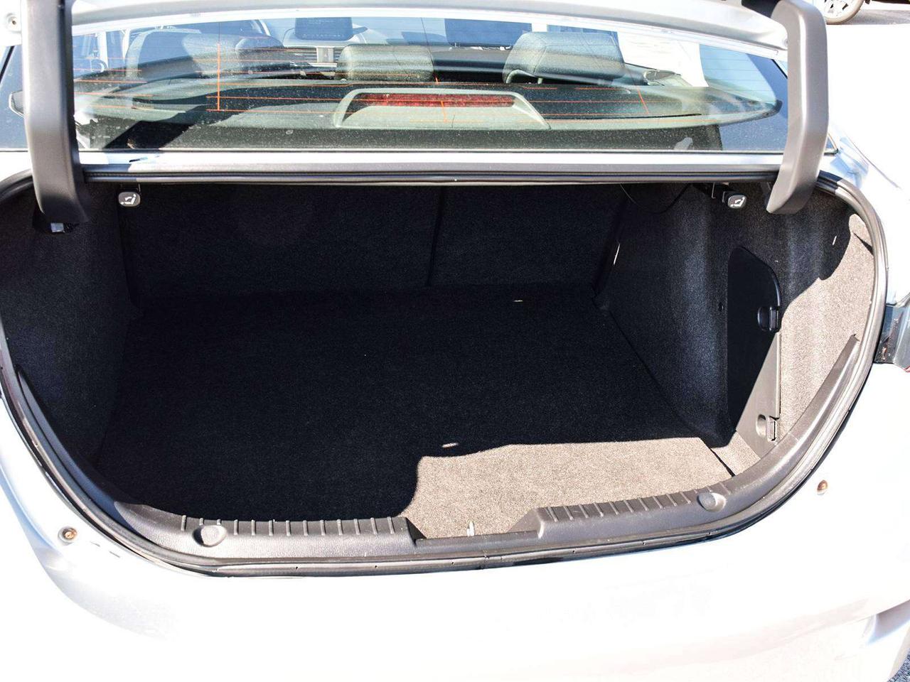 2018 Mazda 3 GS ~Nav ~Heated Seats + Wheel ~Sunroof ~Bluetooth Photo