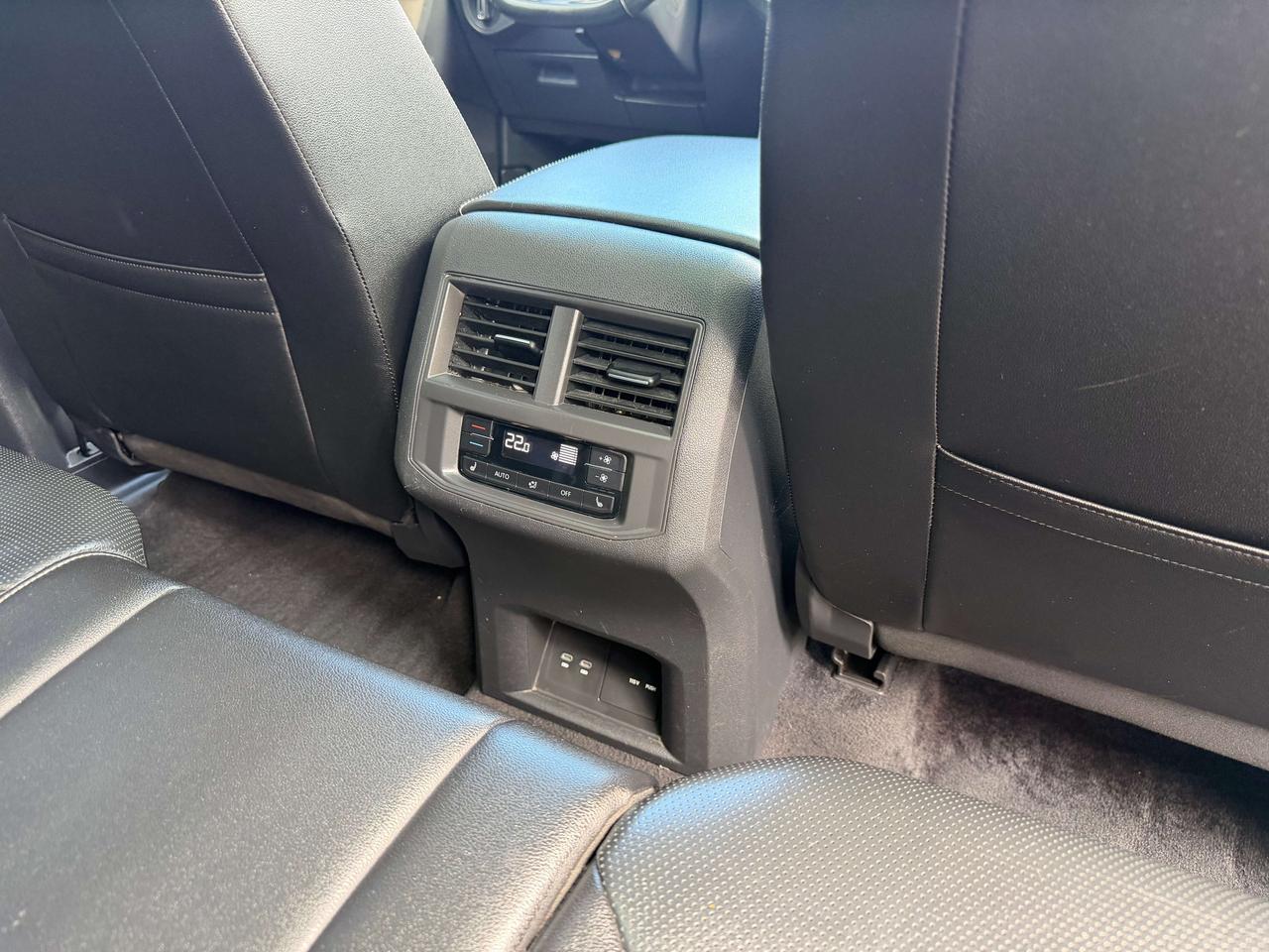 2023 Volkswagen Atlas Highline,R Line,Black edition, Remote starter, AWD Photo