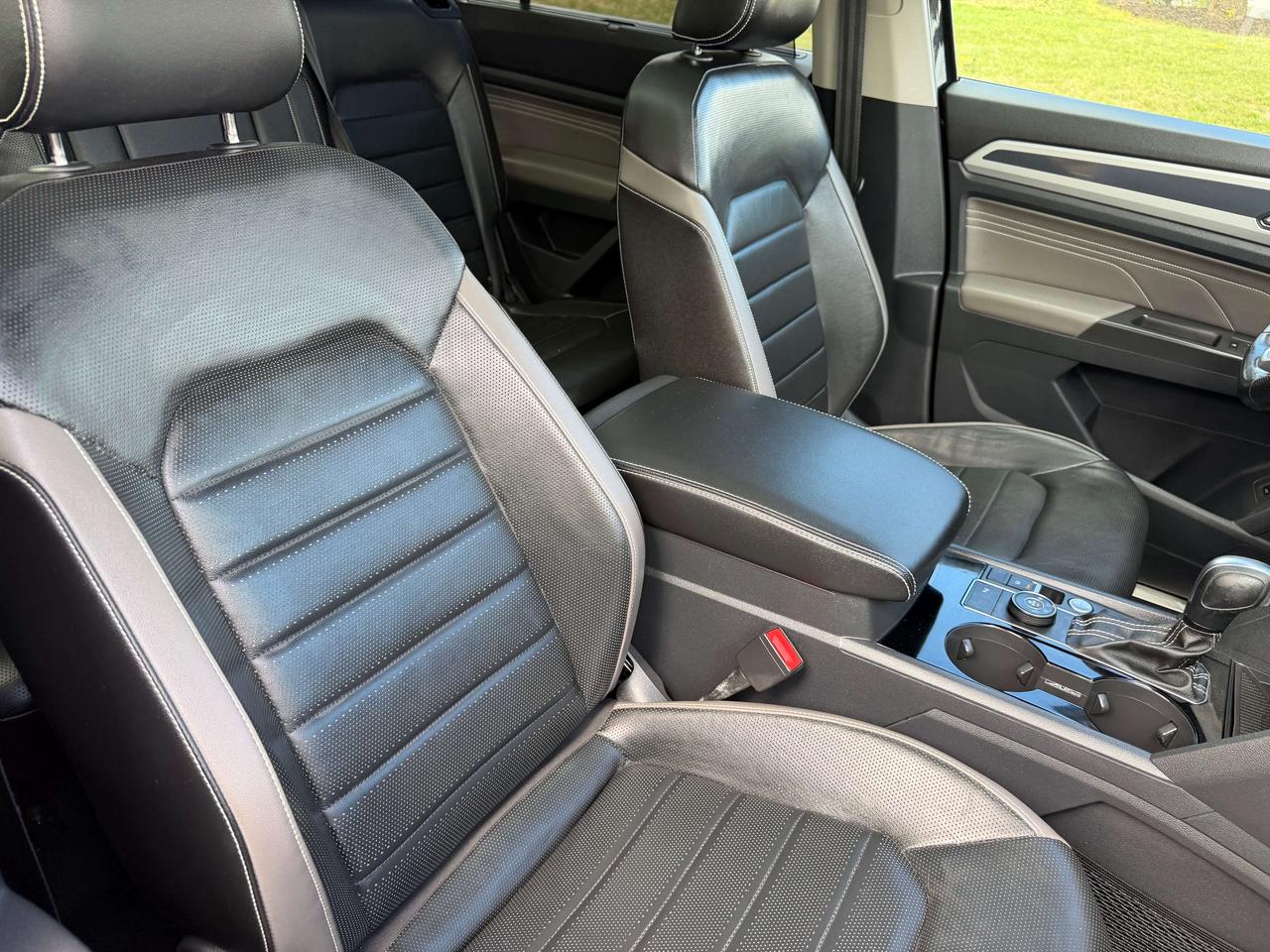 2023 Volkswagen Atlas Highline,R Line,Black edition, Remote starter, AWD Photo