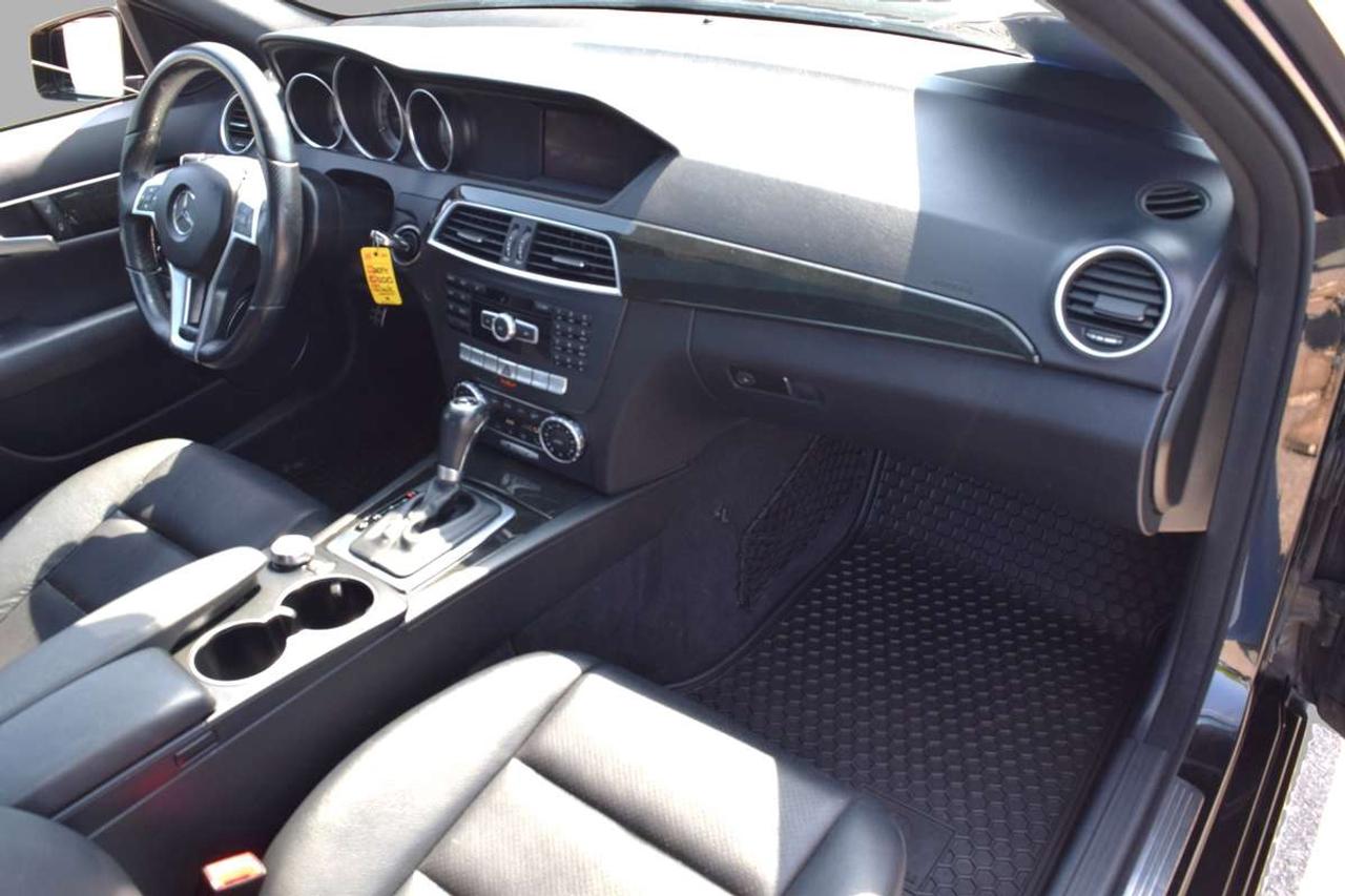 2014 Mercedes-Benz C-Class C300  4MATIC Photo