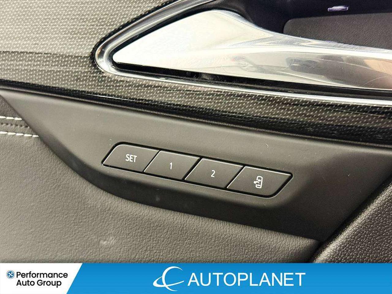 2023 Buick Envision Essence AWD, Back Up Cam, Apple CarPlay! Photo