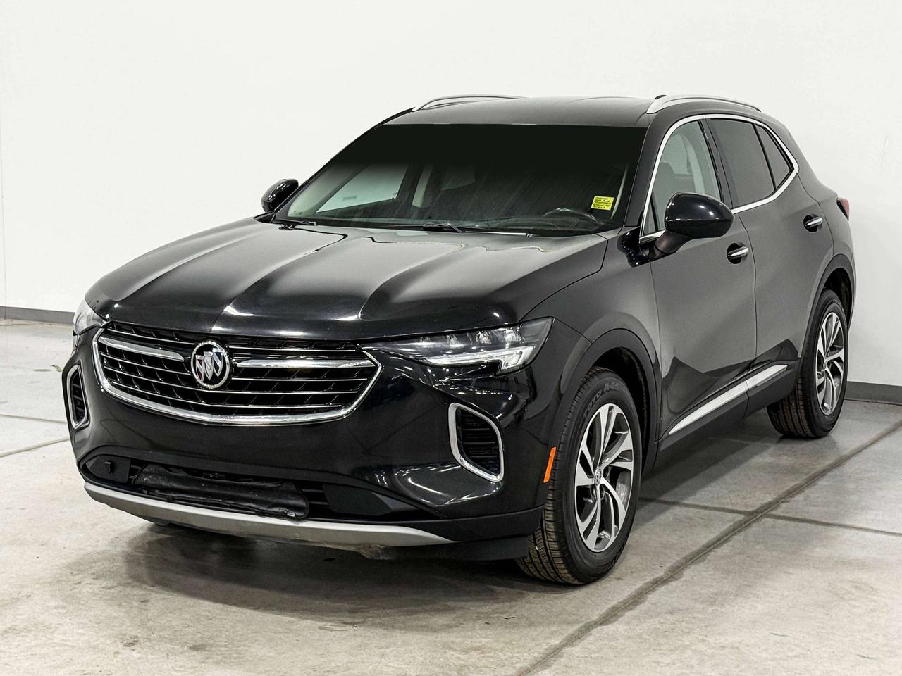 2023 Buick Envision Essence AWD, Back Up Cam, Apple CarPlay! Photo