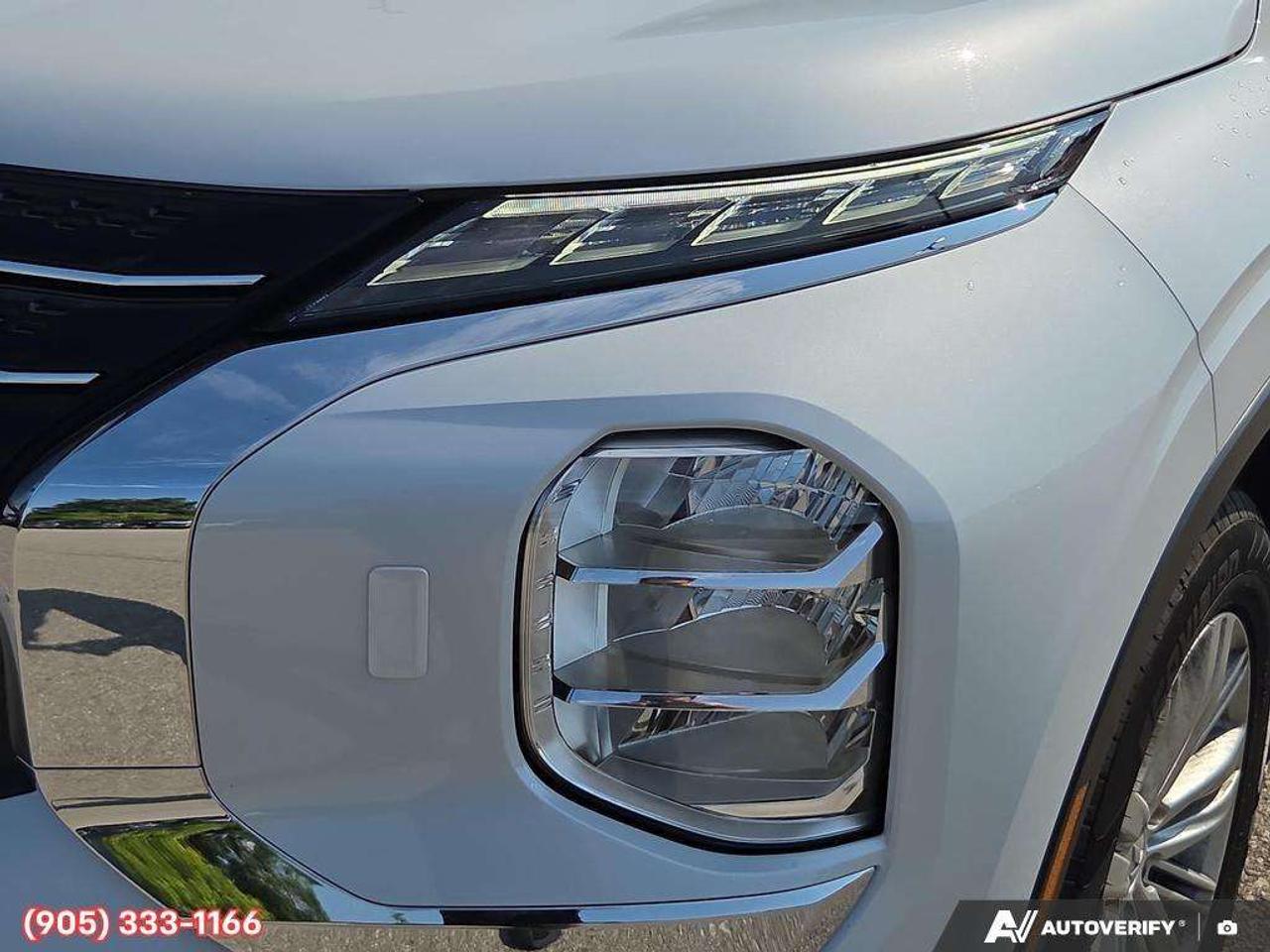 2024 Mitsubishi Outlander ES Apple CarPlay & Android Auto • Third-Row Seating • Heated Front Seats • Rear Parking Sensors • Lane Assist • SiriusXM® Photo