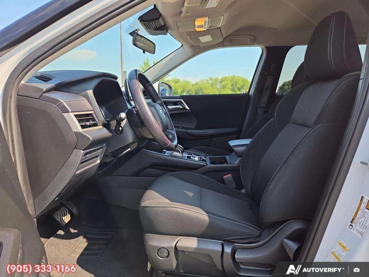 2024 Mitsubishi Outlander ES Apple CarPlay & Android Auto • Third-Row Seating • Heated Front Seats • Rear Parking Sensors • Lane Assist • SiriusXM® Photo