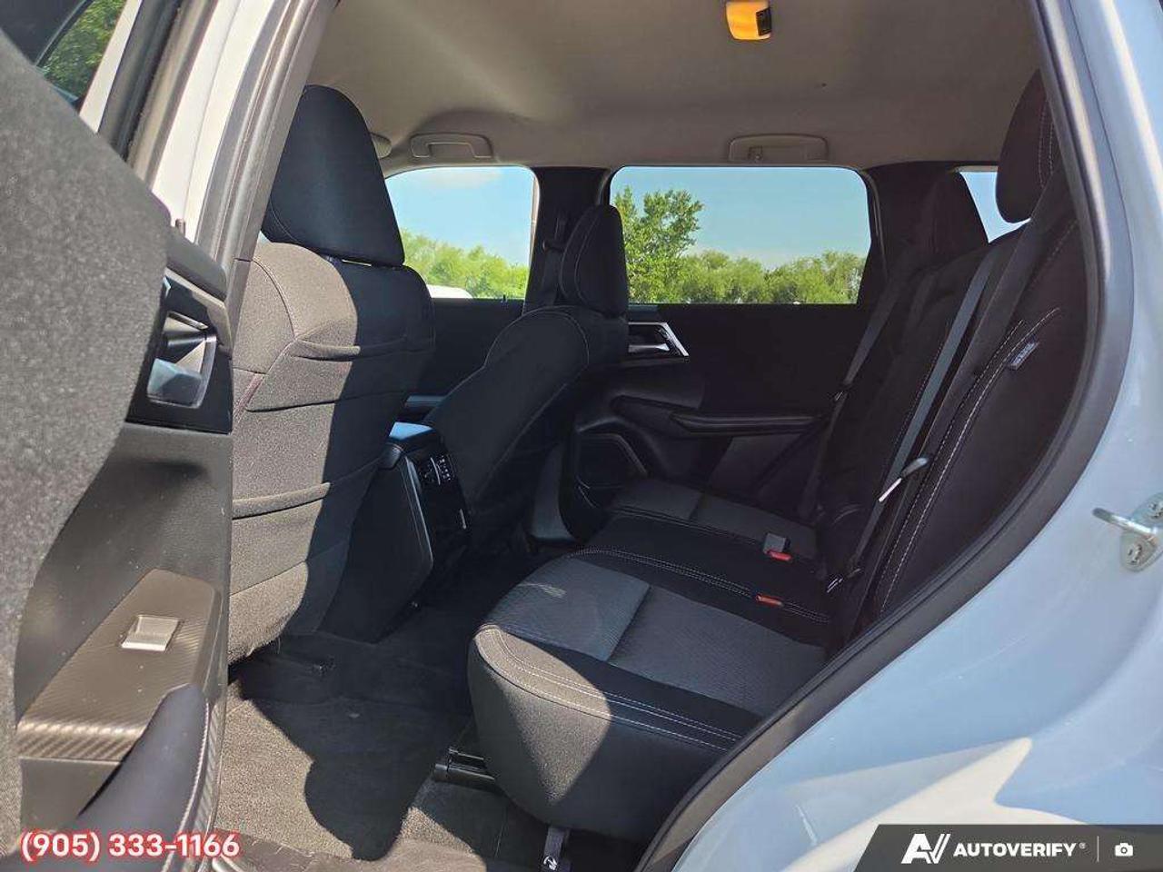 2024 Mitsubishi Outlander ES Apple CarPlay & Android Auto • Third-Row Seating • Heated Front Seats • Rear Parking Sensors • Lane Assist • SiriusXM® Photo