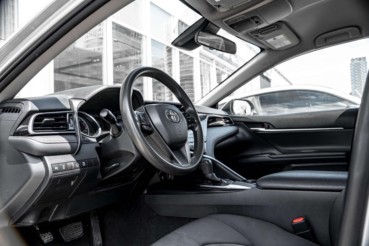 2019 Toyota Camry LE   BLUETOOTH   HEATED SEATS   CAM   CARPLAY Photo