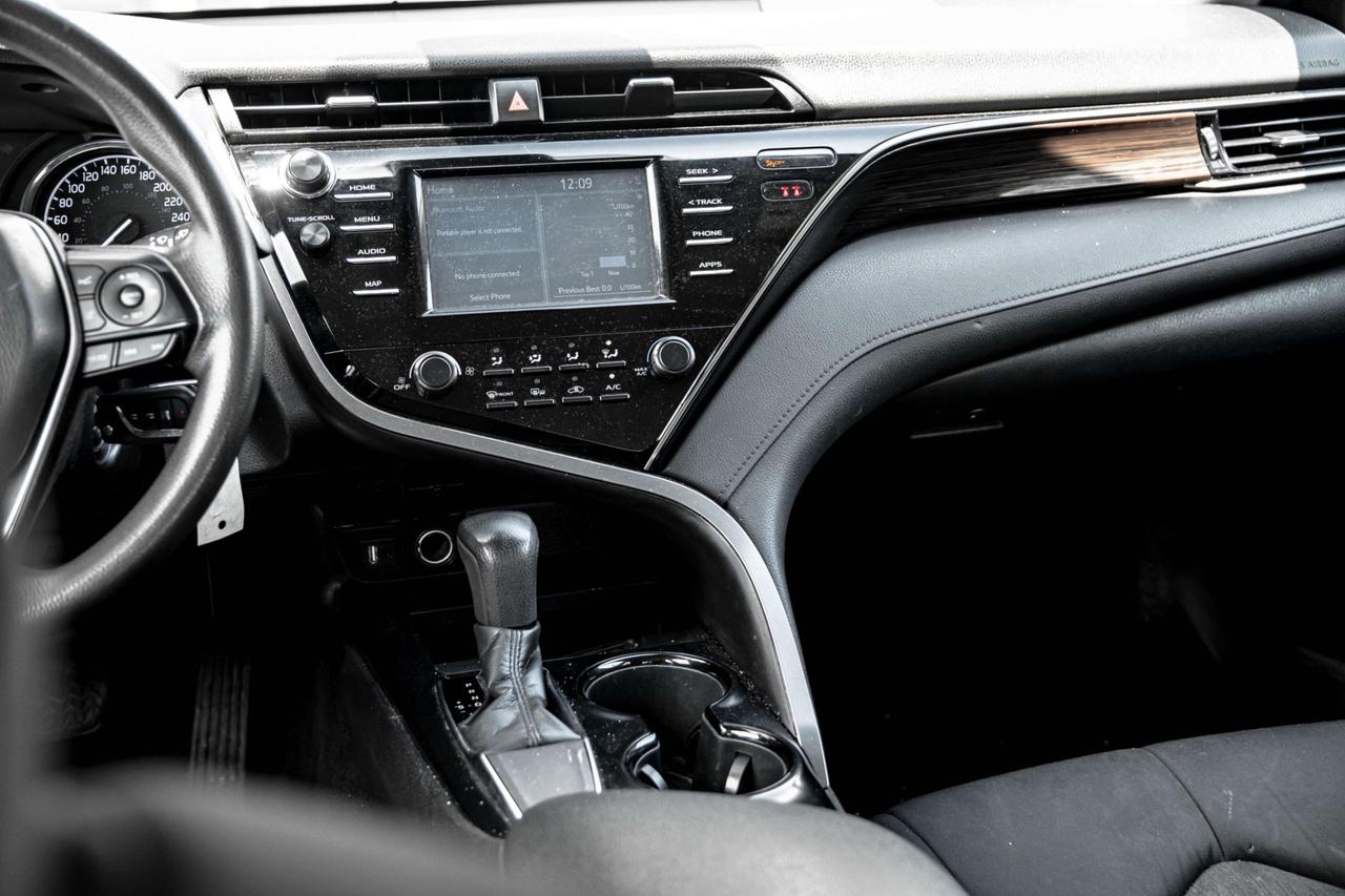 2019 Toyota Camry LE   BLUETOOTH   HEATED SEATS   CAM   CARPLAY Photo