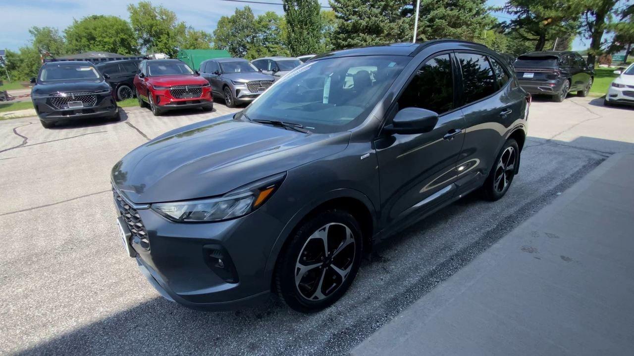 2023 Ford Escape ST-Line Select Photo