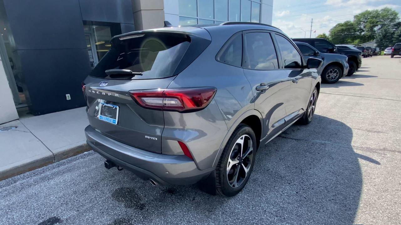2023 Ford Escape ST-Line Select Photo