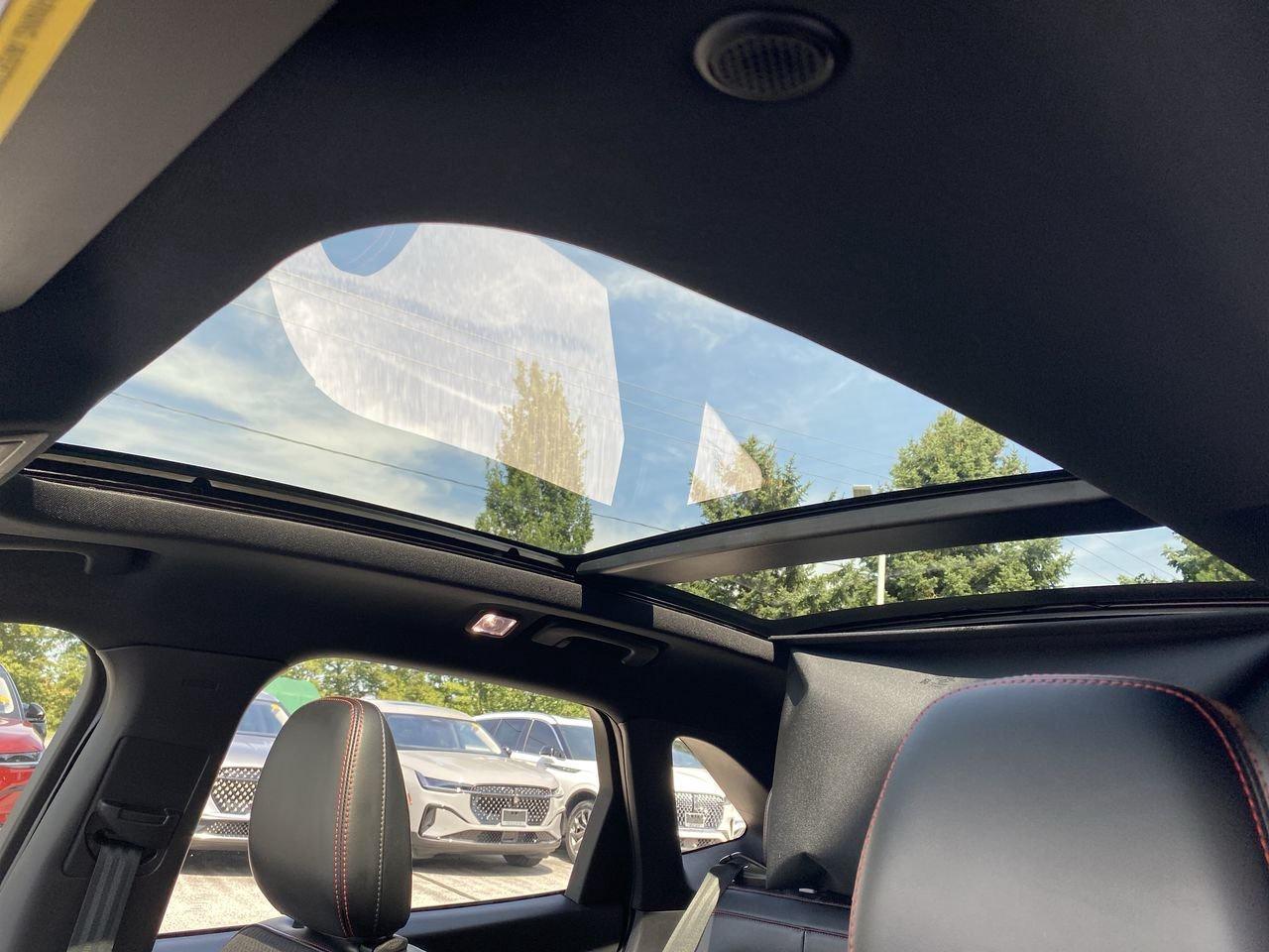 2023 Ford Escape ST-Line Select Photo