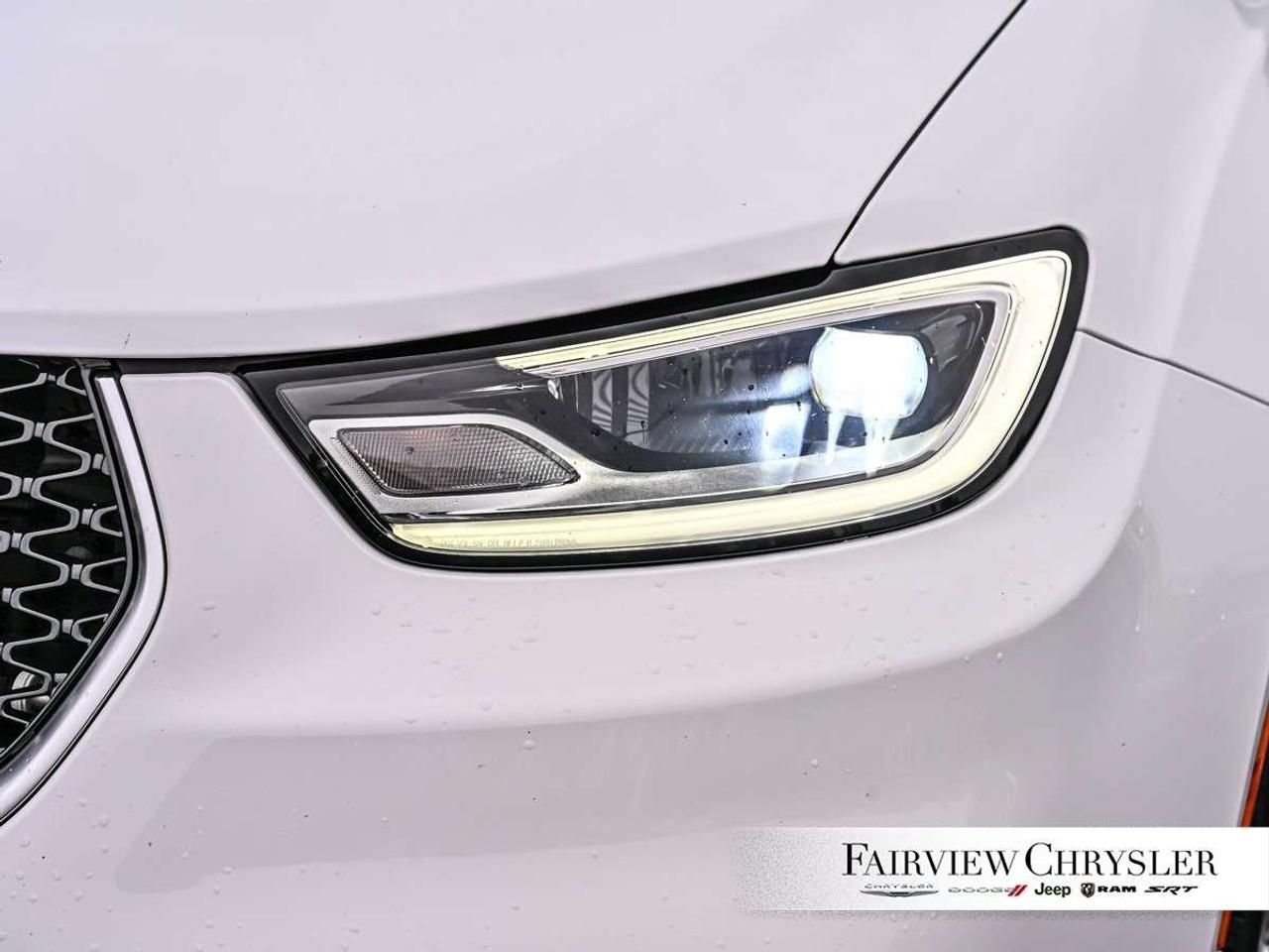 2024 Chrysler Pacifica Pinnacle AWD AWD   PANO ROOF   BROWN LEATHER   REAR SCREENS   BLIND SPOT Photo