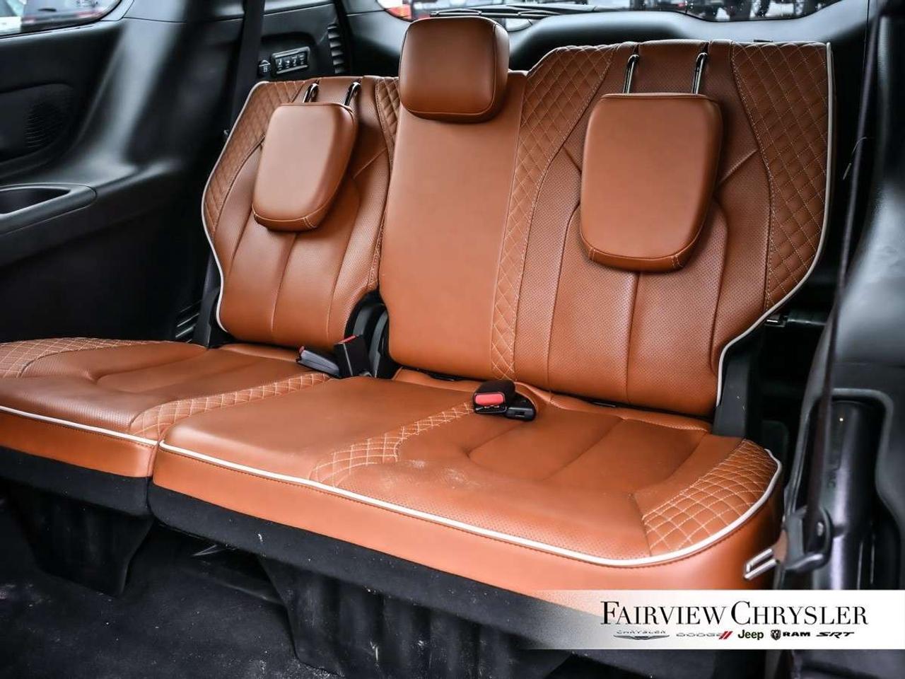 2024 Chrysler Pacifica Pinnacle AWD AWD   PANO ROOF   BROWN LEATHER   REAR SCREENS   BLIND SPOT Photo
