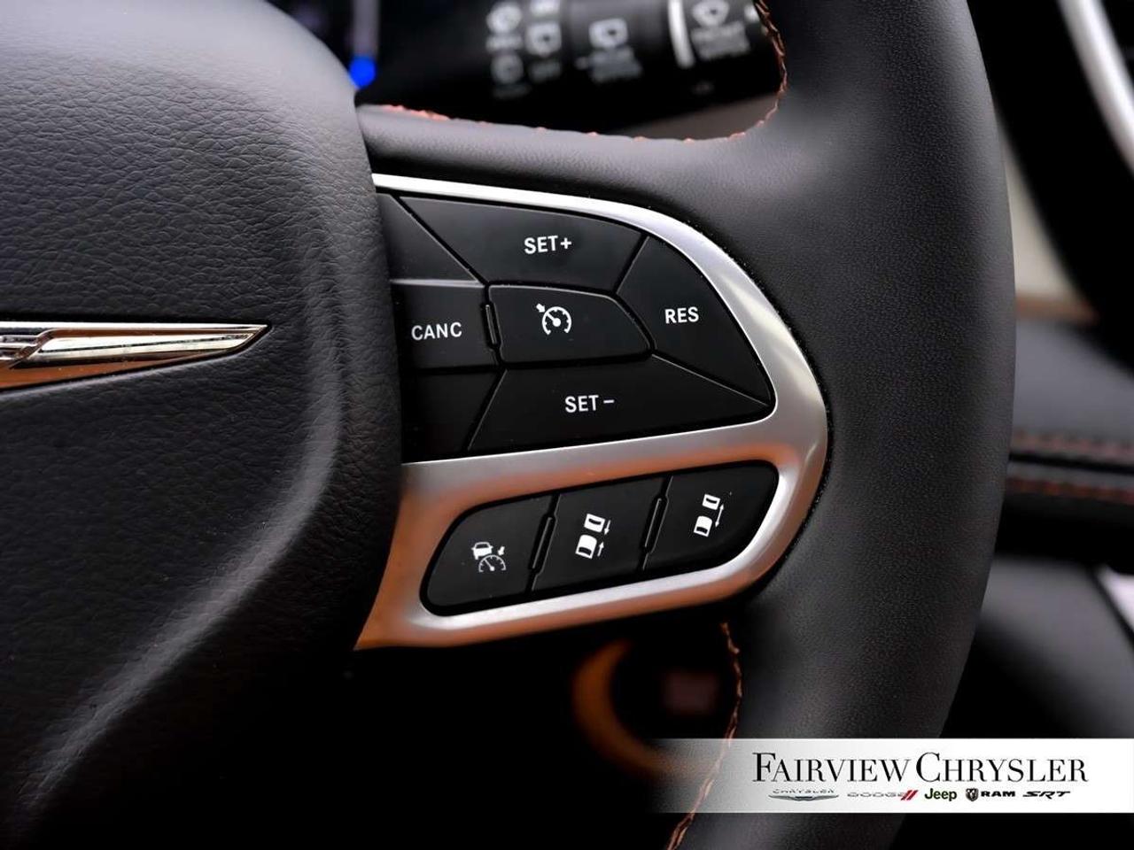 2024 Chrysler Pacifica Pinnacle AWD AWD   PANO ROOF   BROWN LEATHER   REAR SCREENS   BLIND SPOT Photo
