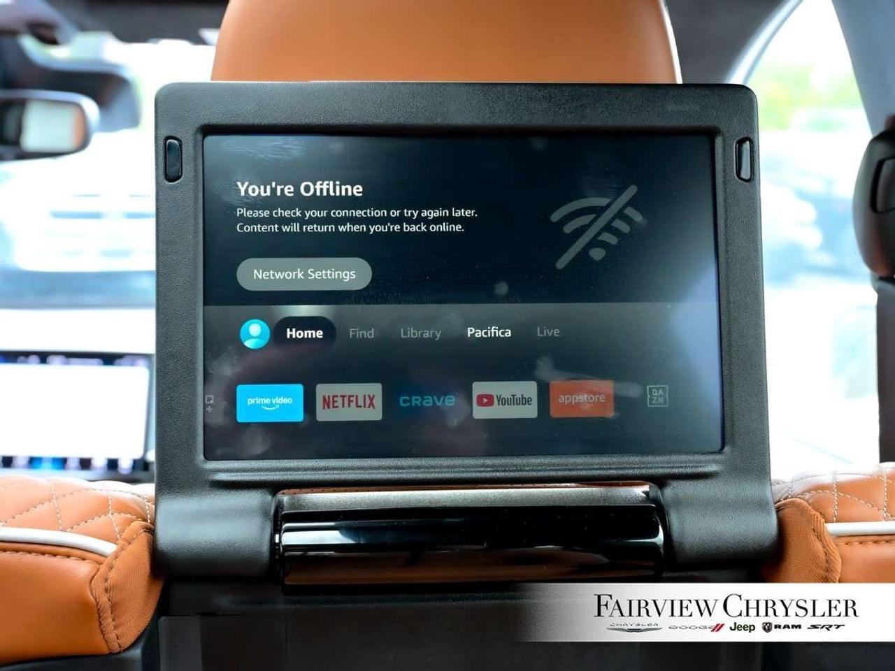 2024 Chrysler Pacifica Pinnacle AWD AWD   PANO ROOF   BROWN LEATHER   REAR SCREENS   BLIND SPOT Photo
