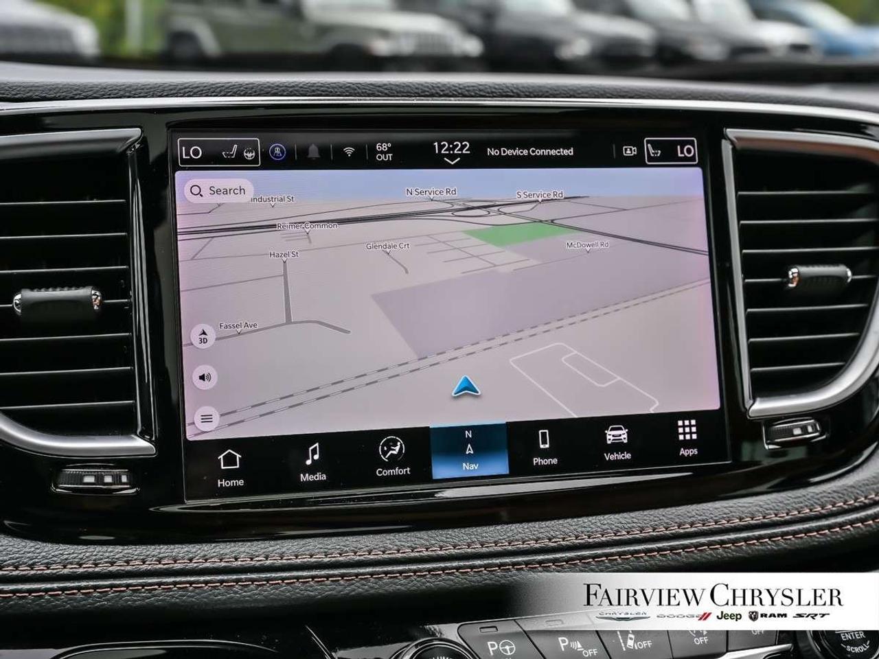 2024 Chrysler Pacifica Pinnacle AWD AWD   PANO ROOF   BROWN LEATHER   REAR SCREENS   BLIND SPOT Photo