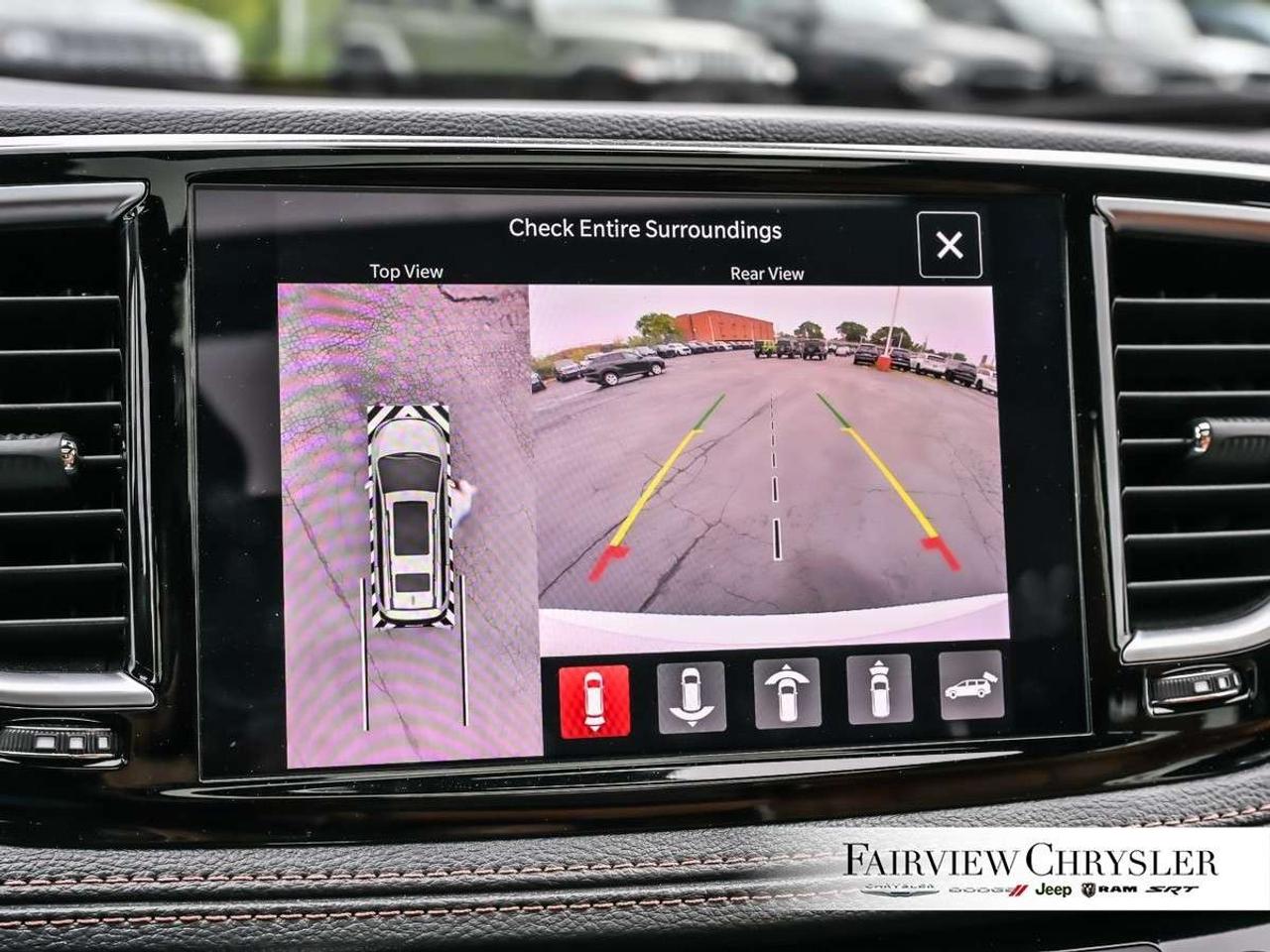 2024 Chrysler Pacifica Pinnacle AWD AWD   PANO ROOF   BROWN LEATHER   REAR SCREENS   BLIND SPOT Photo