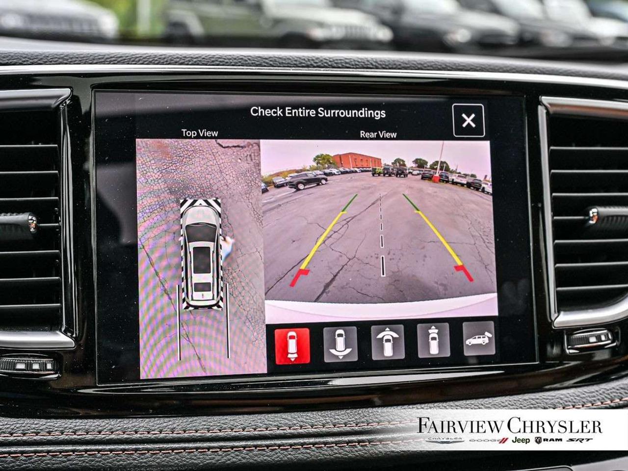 2024 Chrysler Pacifica Pinnacle AWD AWD   PANO ROOF   BROWN LEATHER   REAR SCREENS   BLIND SPOT Photo