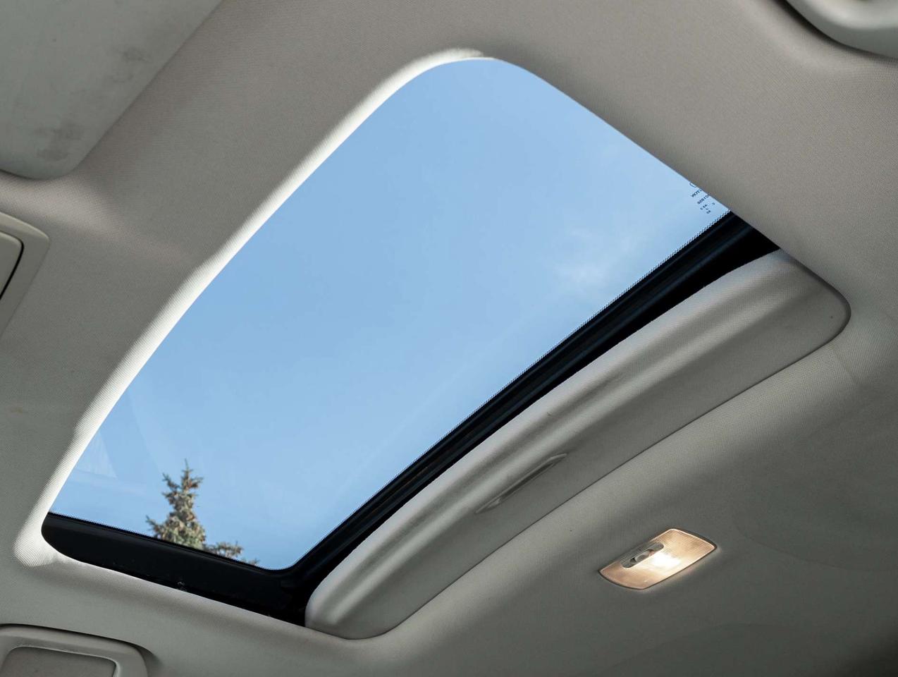 2012 Honda CR-V AWD EX, Camera, Sunroof Photo