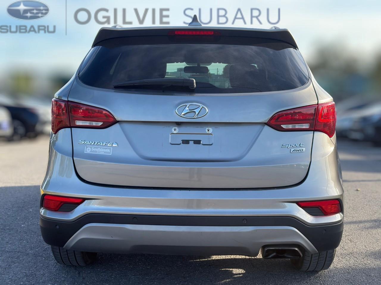 2018 Hyundai Santa Fe Sport 2.4 Premium 4dr All-Wheel Drive Photo