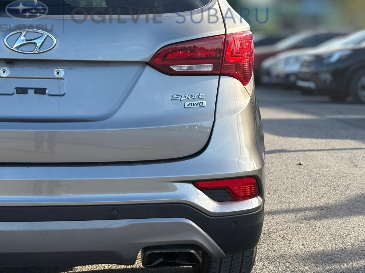 2018 Hyundai Santa Fe Sport 2.4 Premium 4dr All-Wheel Drive Photo