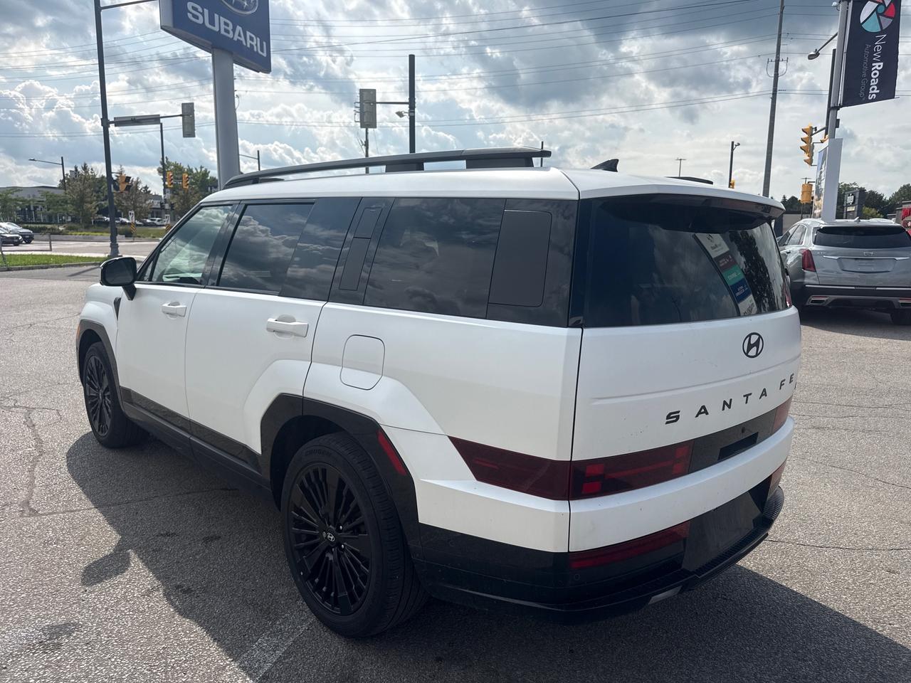 2024 Hyundai Santa Fe HEV Ultimate Calligraphy NHL Special Edition 4dr All-Wheel Drive Photo4