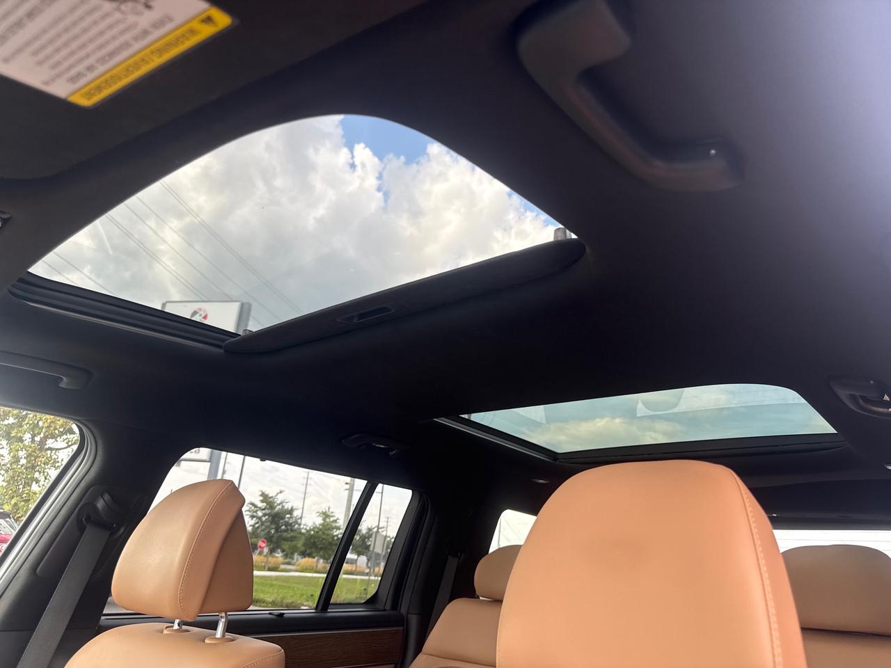 2024 Hyundai Santa Fe HEV Ultimate Calligraphy NHL Special Edition 4dr All-Wheel Drive Photo