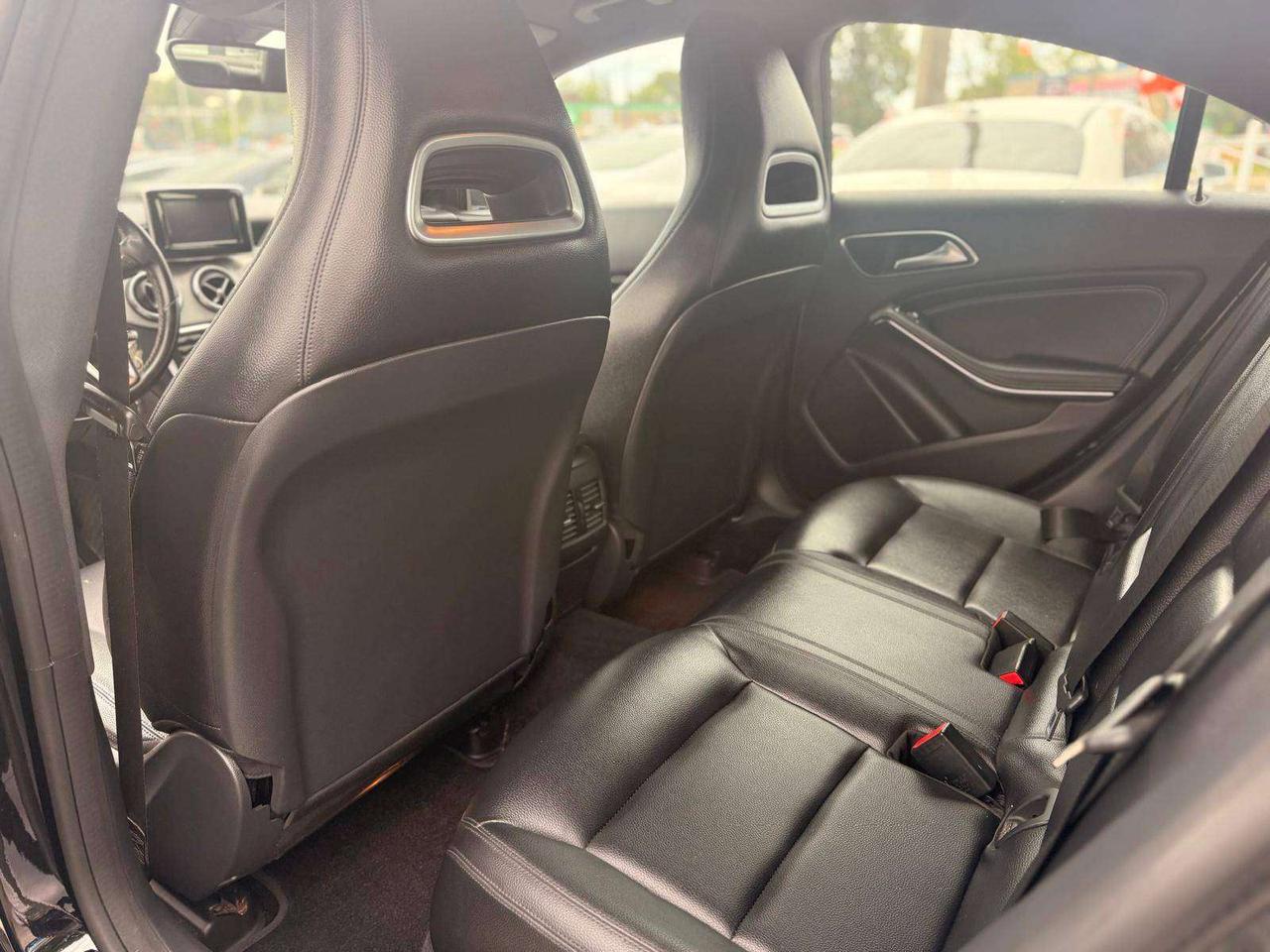 2014 Mercedes-Benz CLA 4dr Sdn Photo