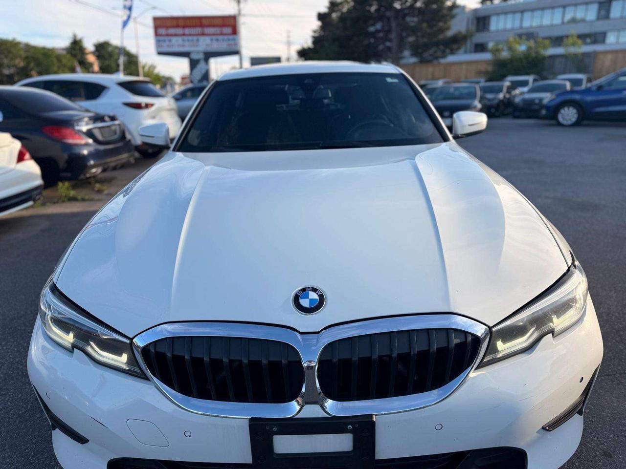 2019 BMW 3 Series 330i xDrive Sedan Photo