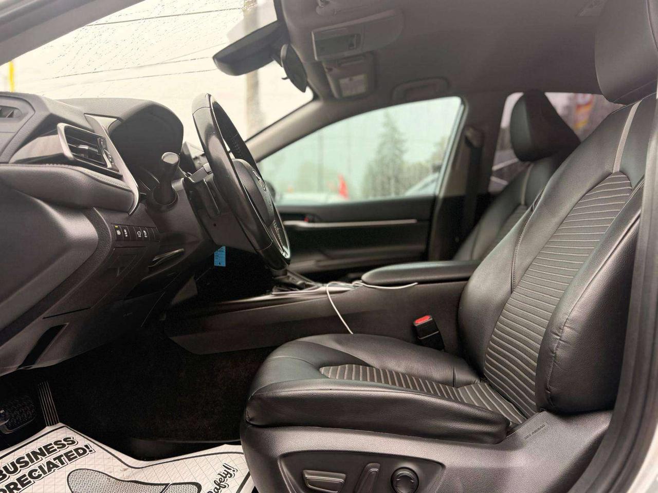 2021 Toyota Camry SE Auto Photo