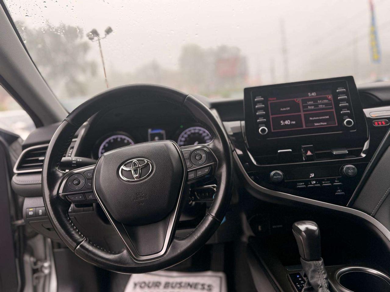 2021 Toyota Camry SE Auto Photo