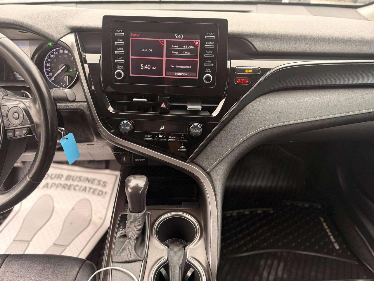 2021 Toyota Camry SE Auto Photo