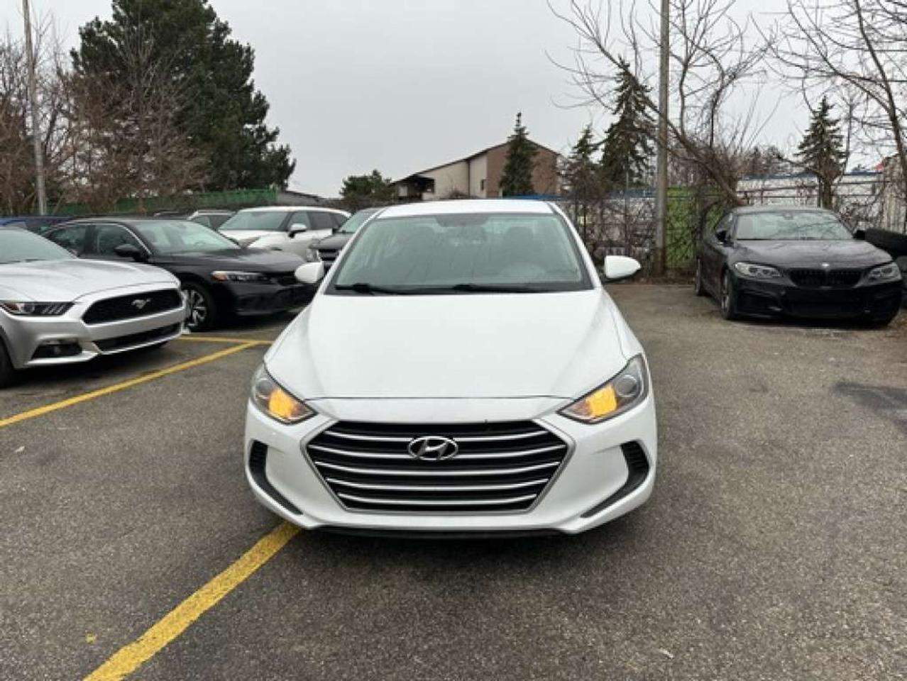 2017 Hyundai Elantra 4DR SDN Photo3