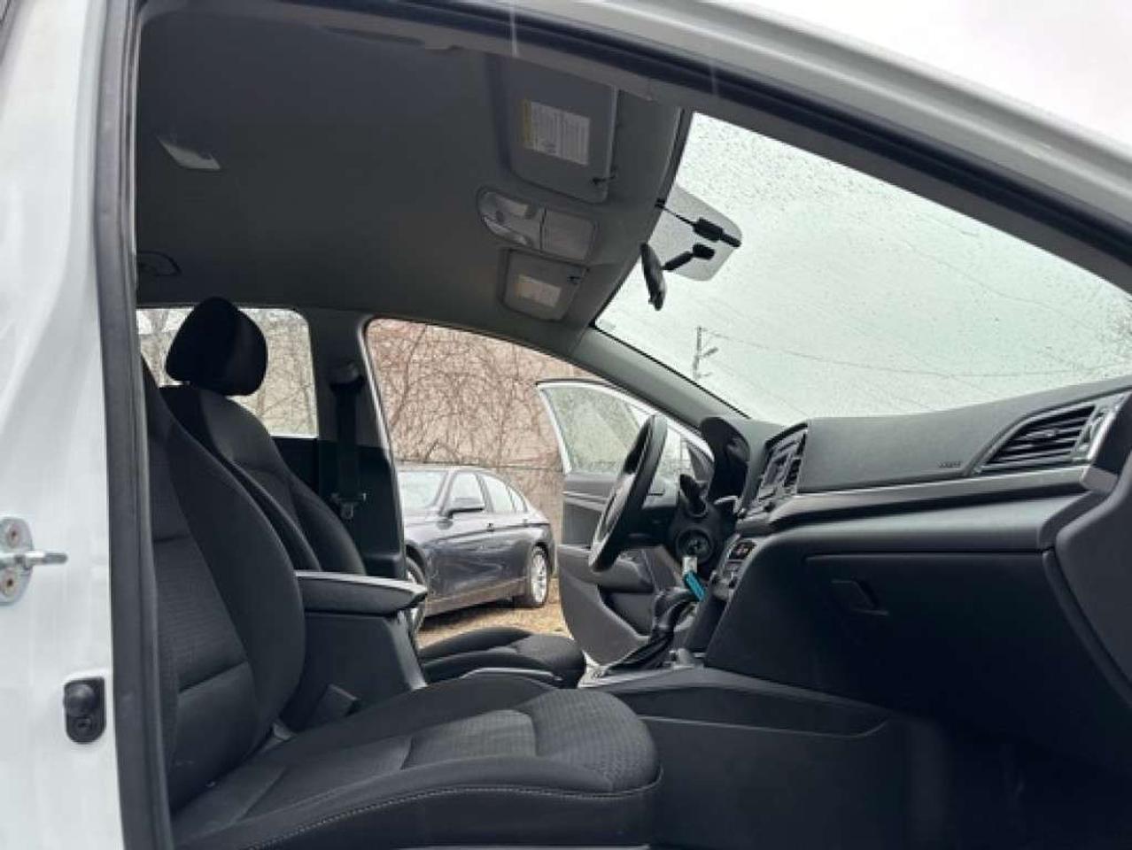 2017 Hyundai Elantra 4DR SDN Photo
