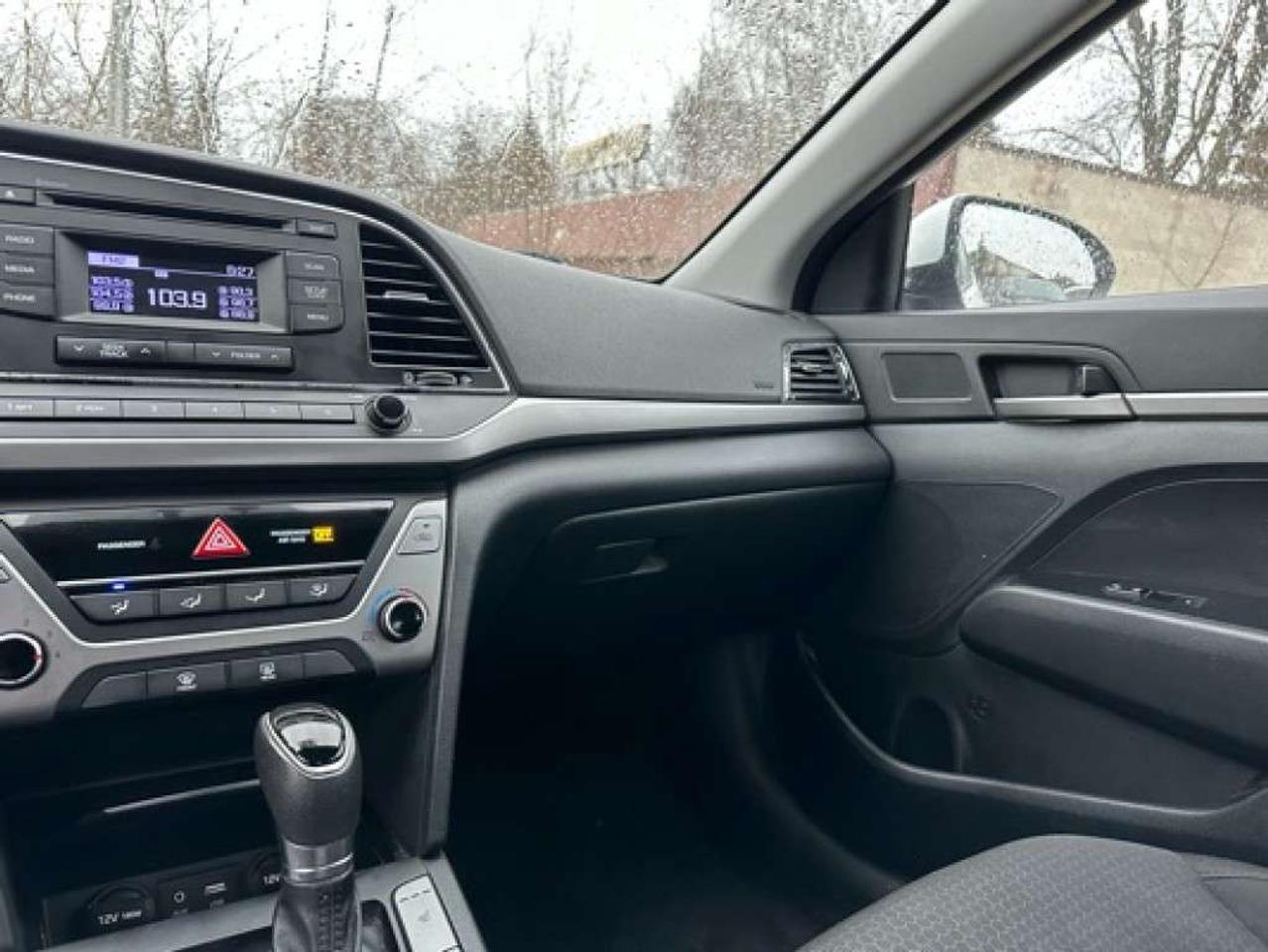 2017 Hyundai Elantra 4DR SDN Photo