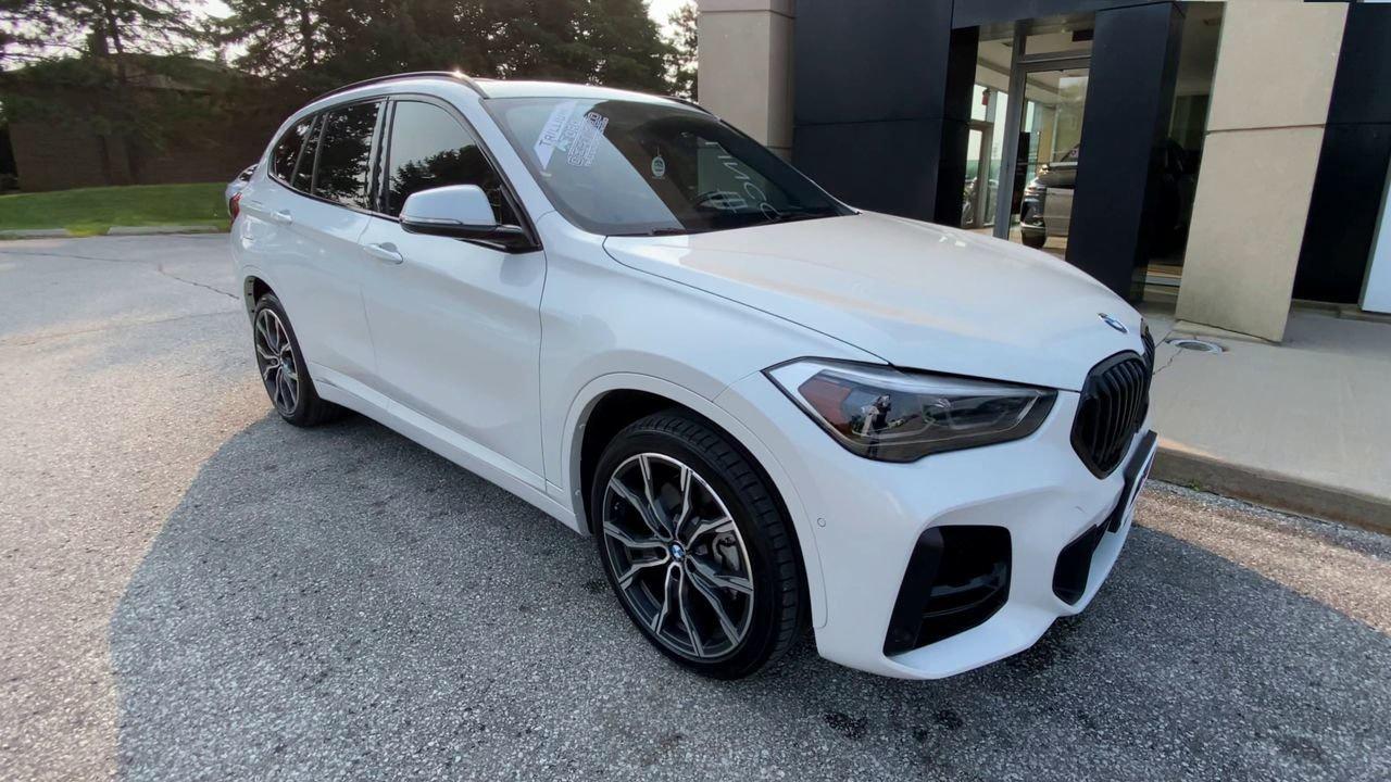 2021 BMW X1  Photo1