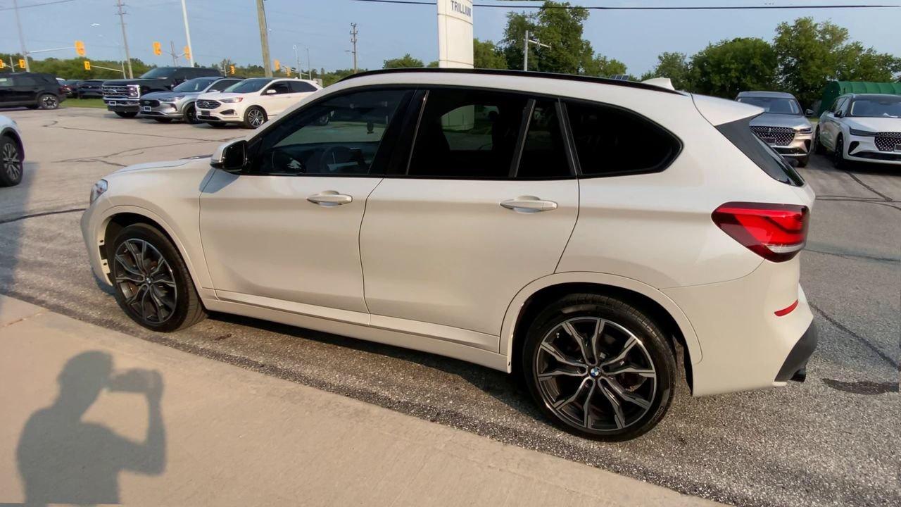 2021 BMW X1  Photo