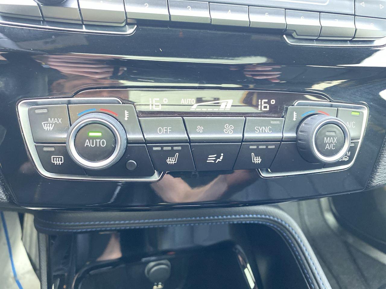 2021 BMW X1  Photo