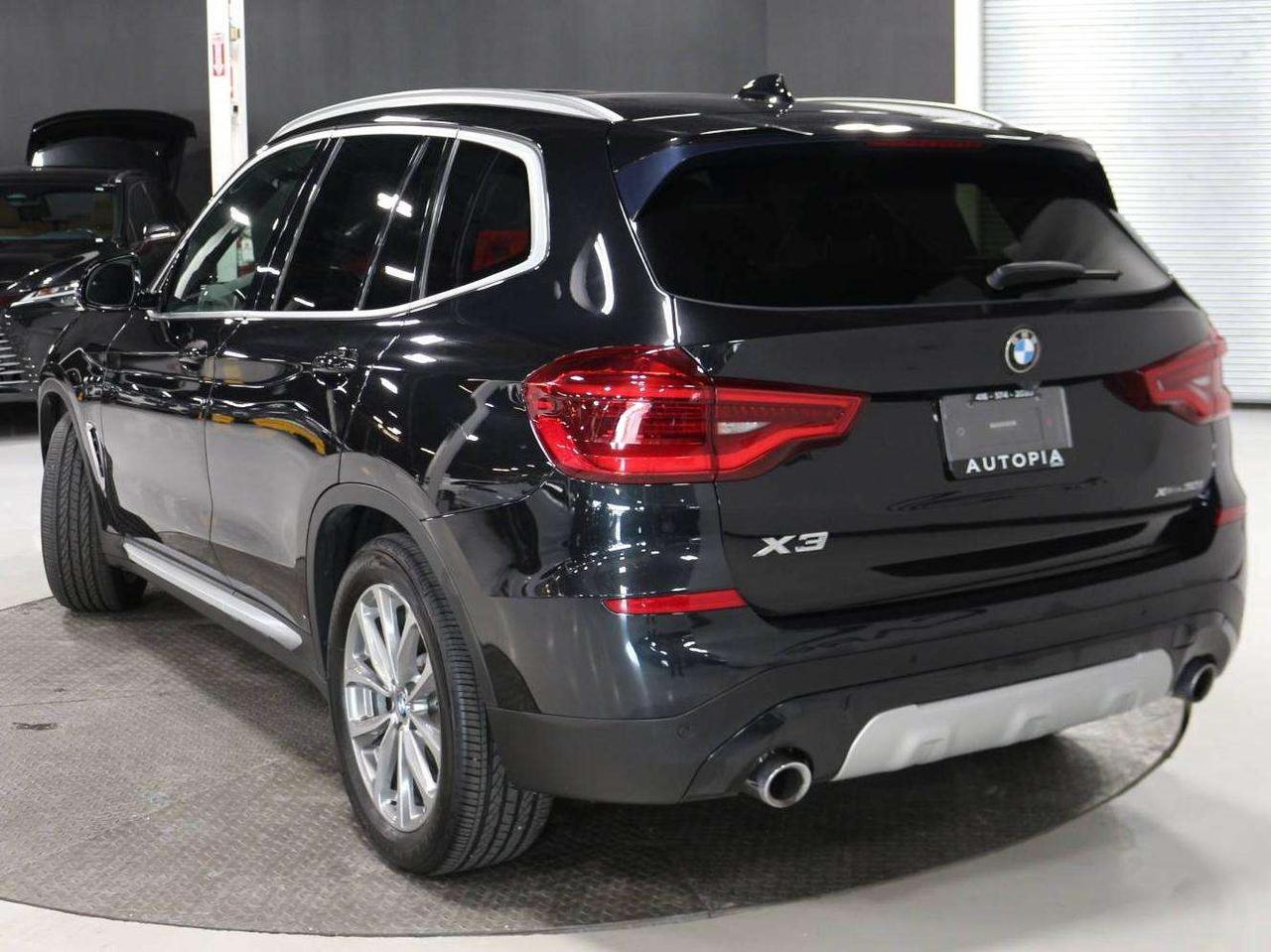2019 BMW X3 xDrive Photo4